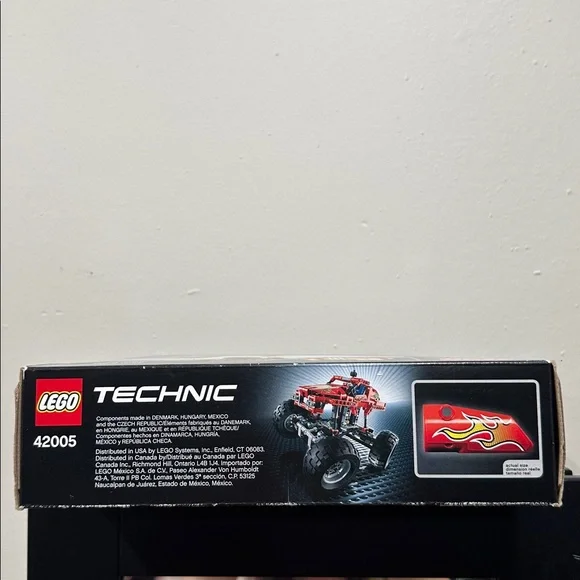LEGO Technic Red and Black Monster Truck - Picture 6 of 6